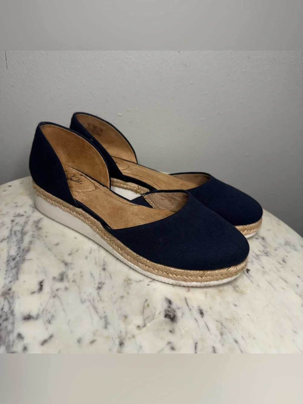 Life Stride Soft System Espadrilles Size 8M Fabric Upper Navy Blue comfort shoes